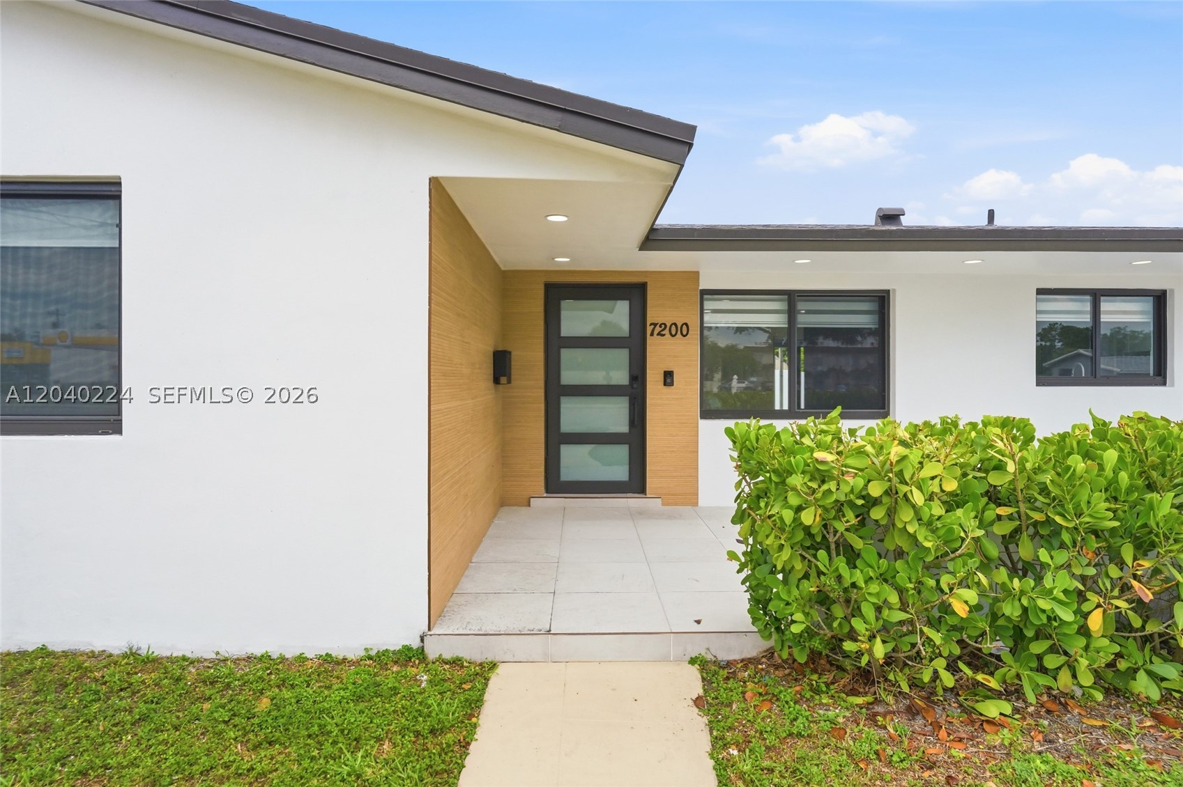 LAKE LAURENCE NORTH - Residential