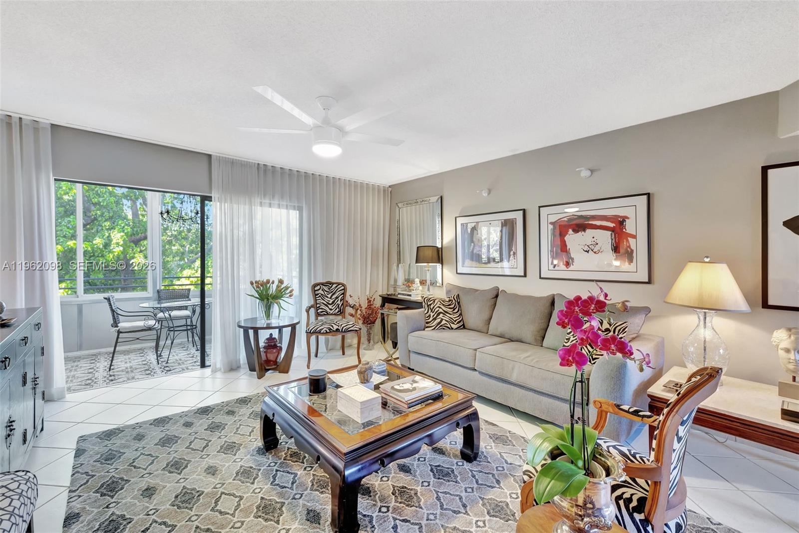 SAPPHIRE CONDO - Residential