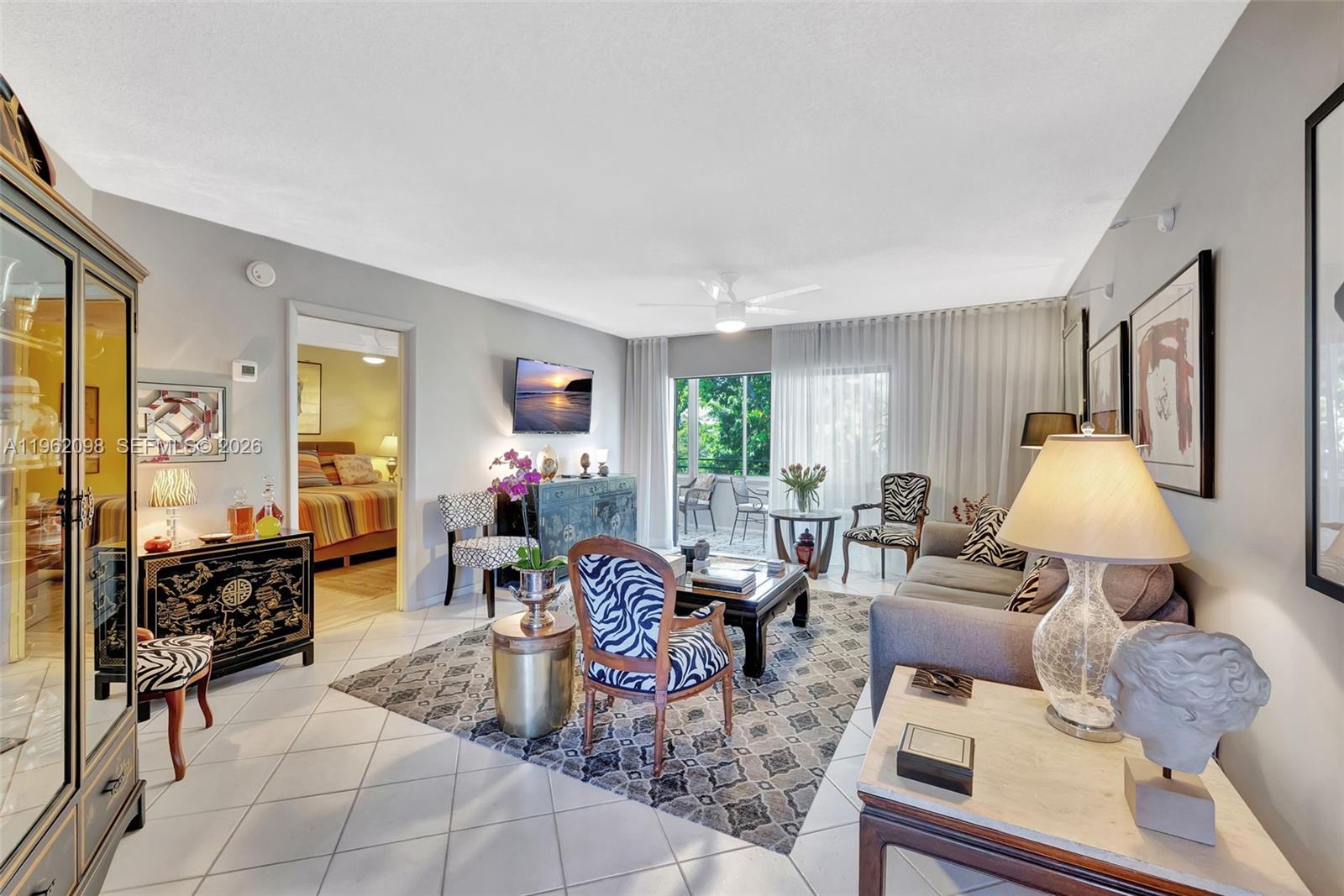 SAPPHIRE CONDO - Residential
