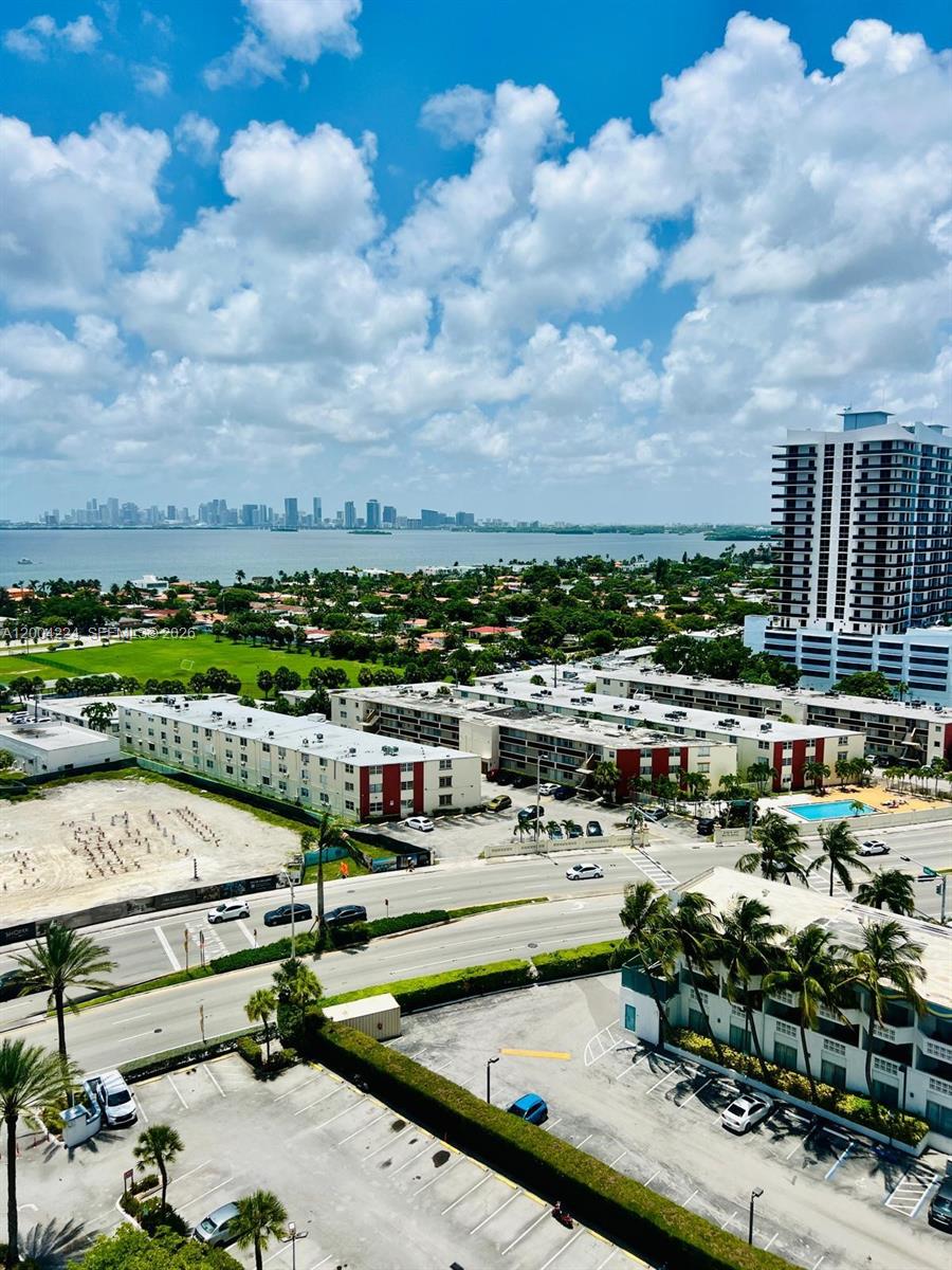 KENNEDY HOUSE CONDO - Residential