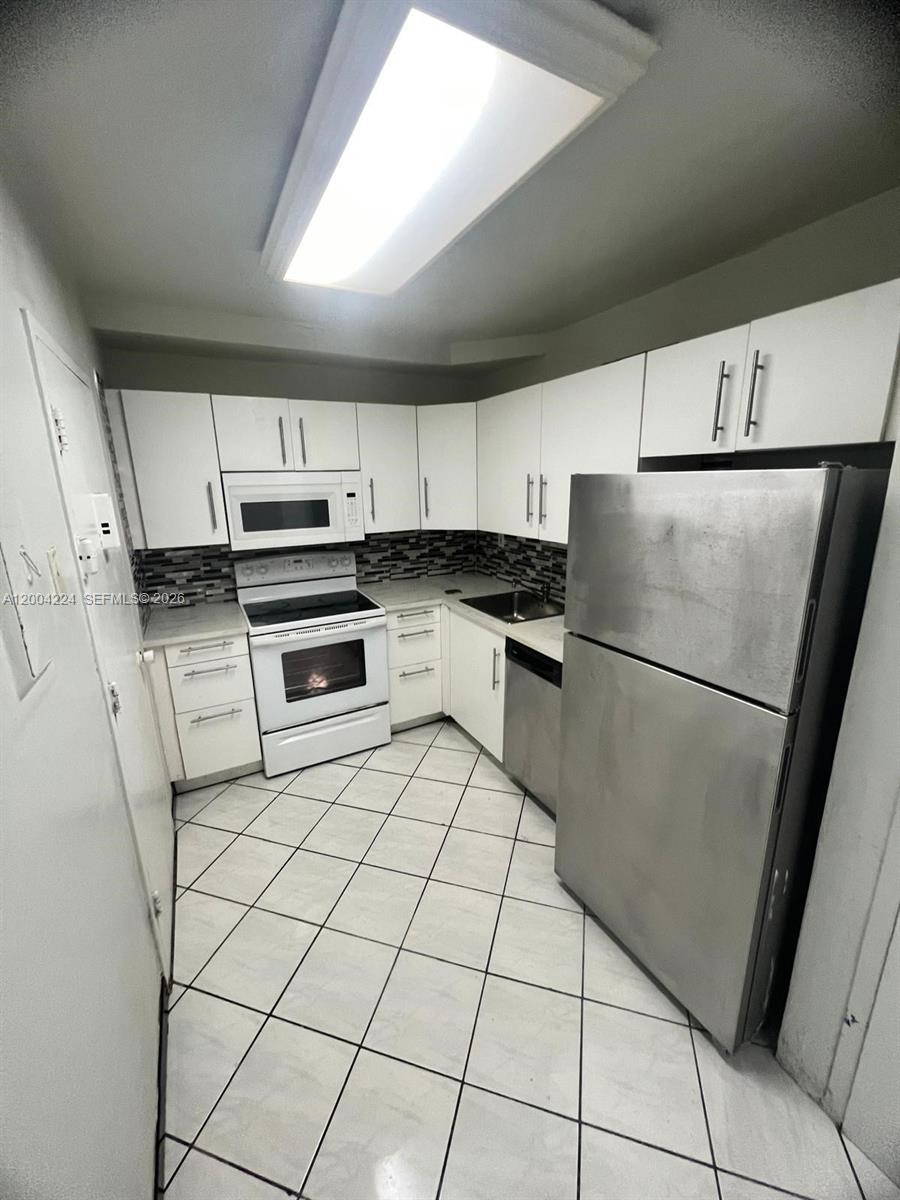 KENNEDY HOUSE CONDO - Residential