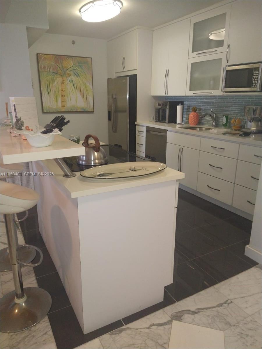 MARBELLA CONDO - Residential