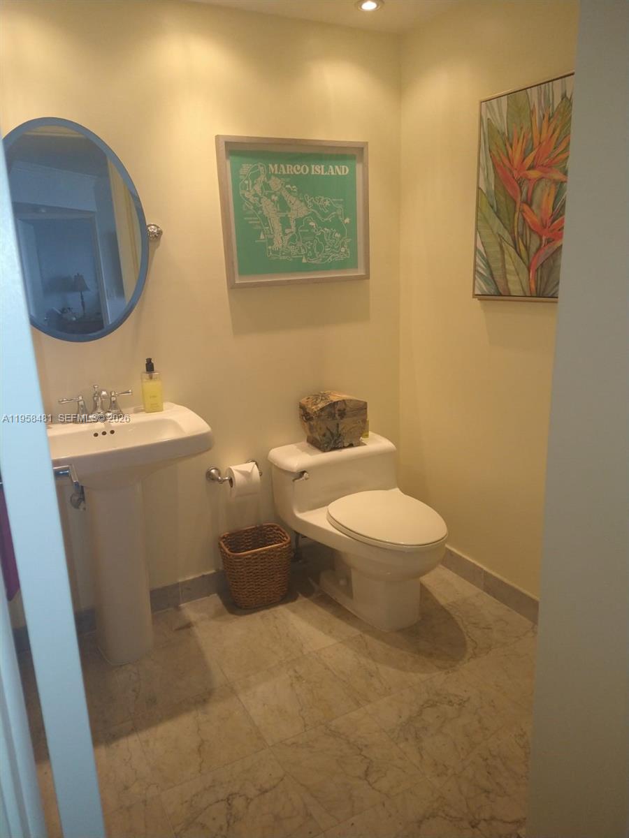 MARBELLA CONDO - Residential