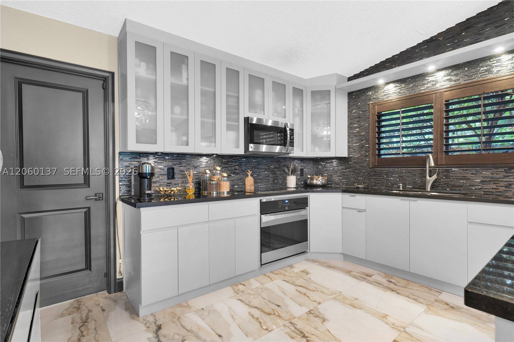 MEDITERRANIA - Residential