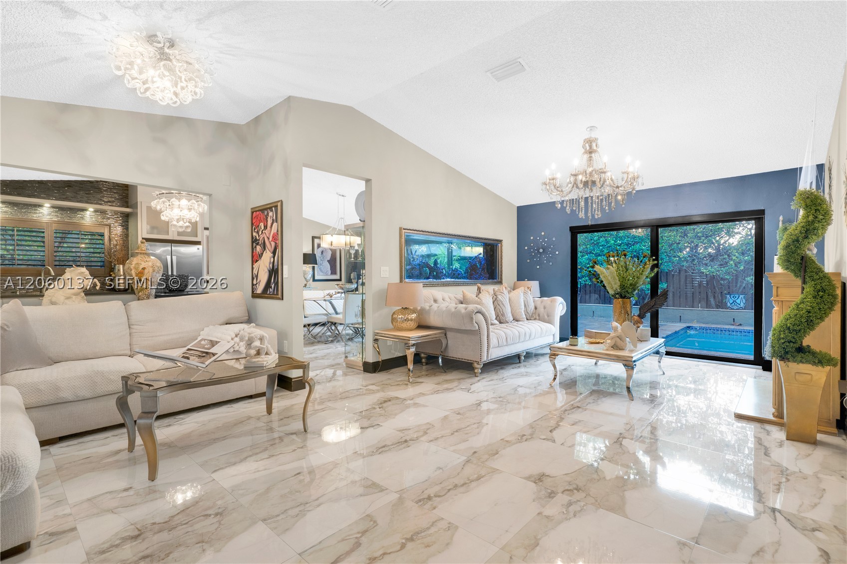 MEDITERRANIA - Residential