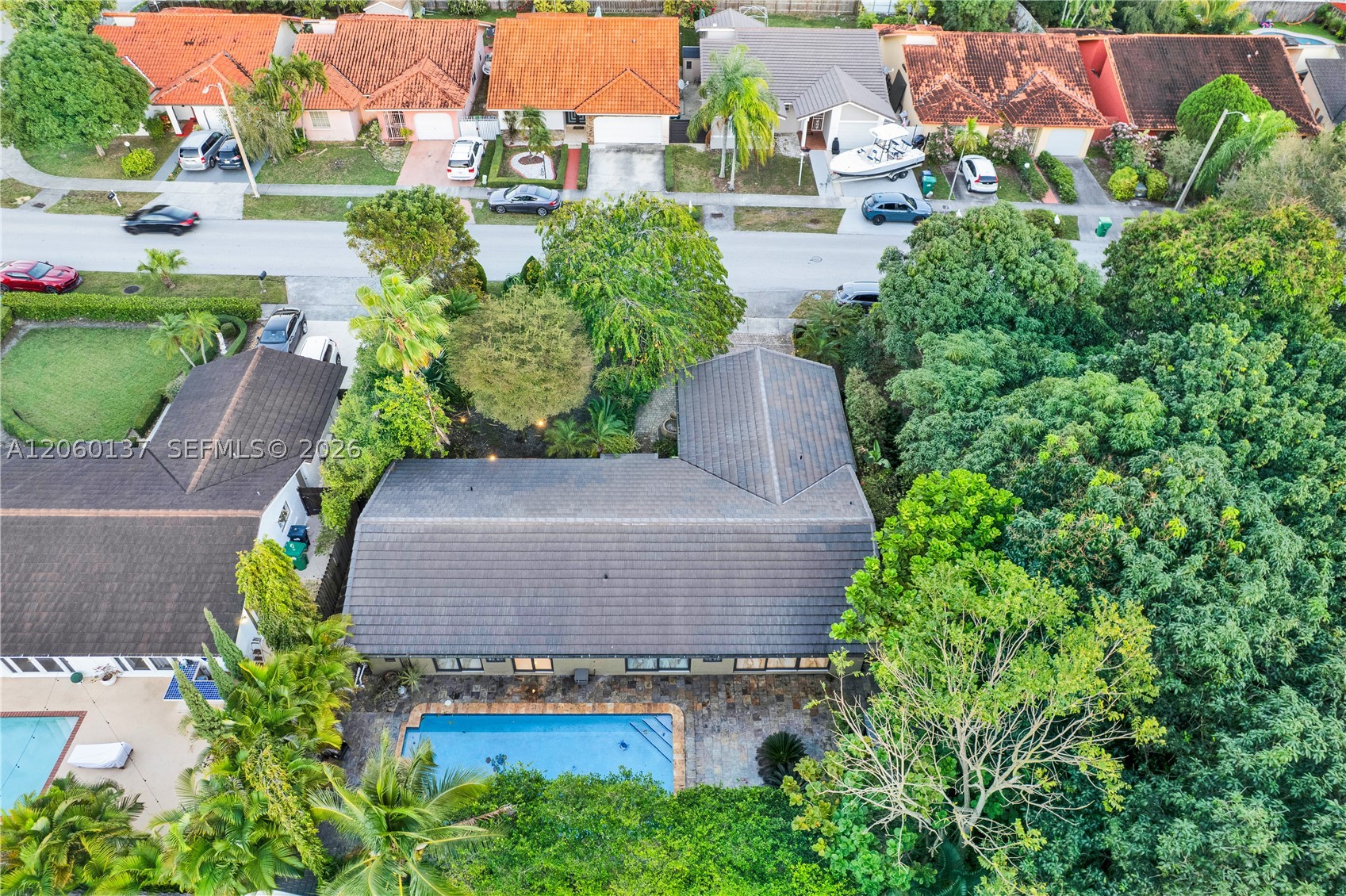 MEDITERRANIA - Residential