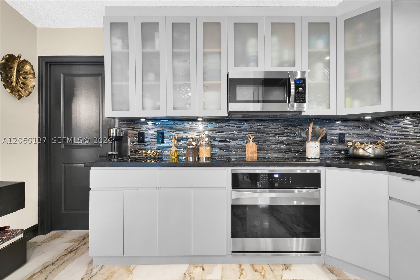 MEDITERRANIA - Residential