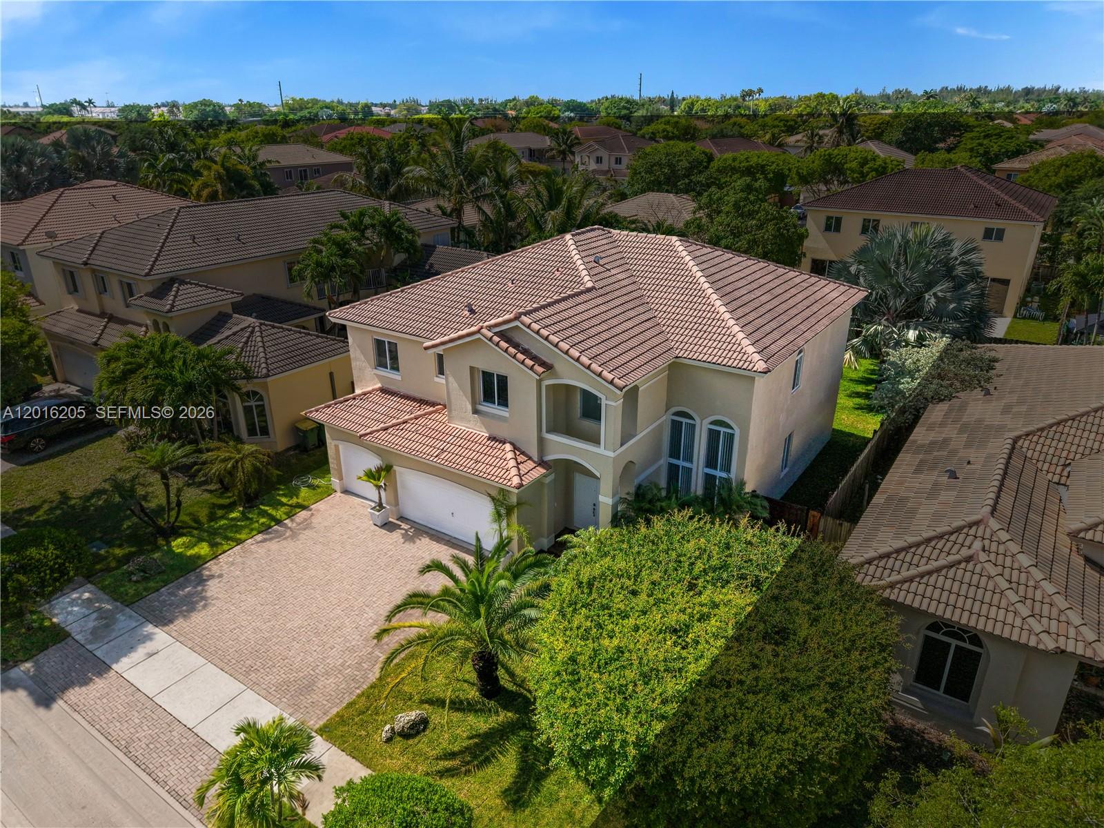 PALM ISLE ESTATES - Residential