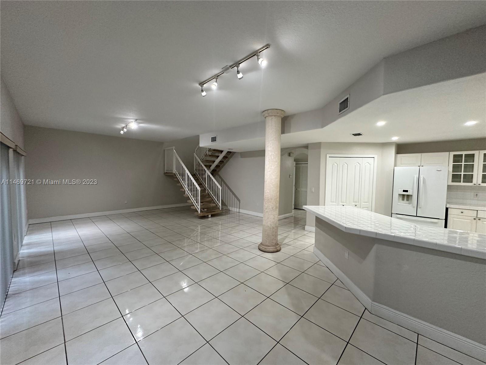 WEST LAKES GARDENS 1ST AD - Residential