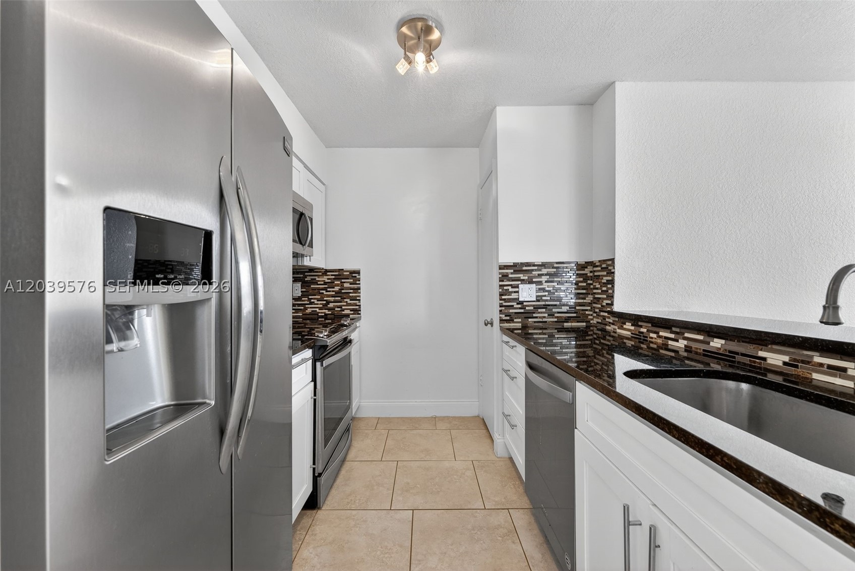 LAKEVIEW CLUB CONDO - Residential