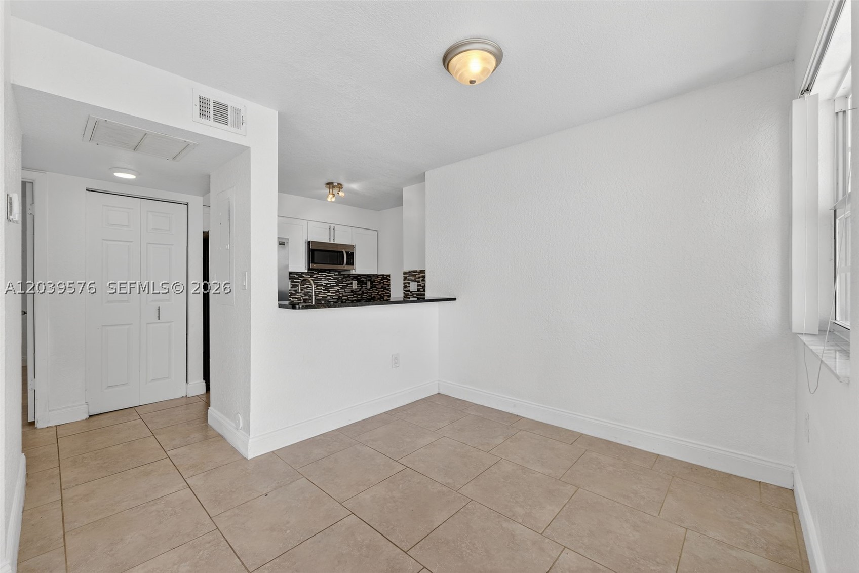 LAKEVIEW CLUB CONDO - Residential