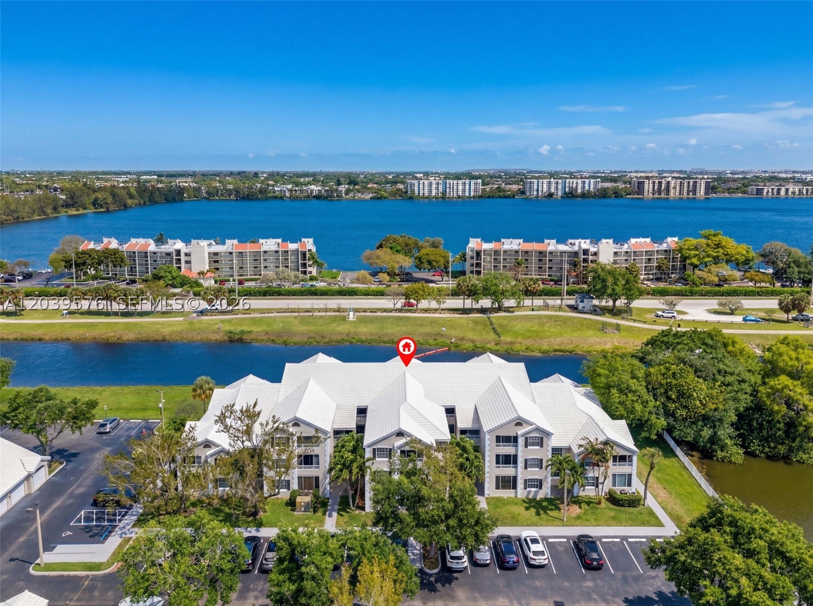 LAKEVIEW CLUB CONDO - Residential