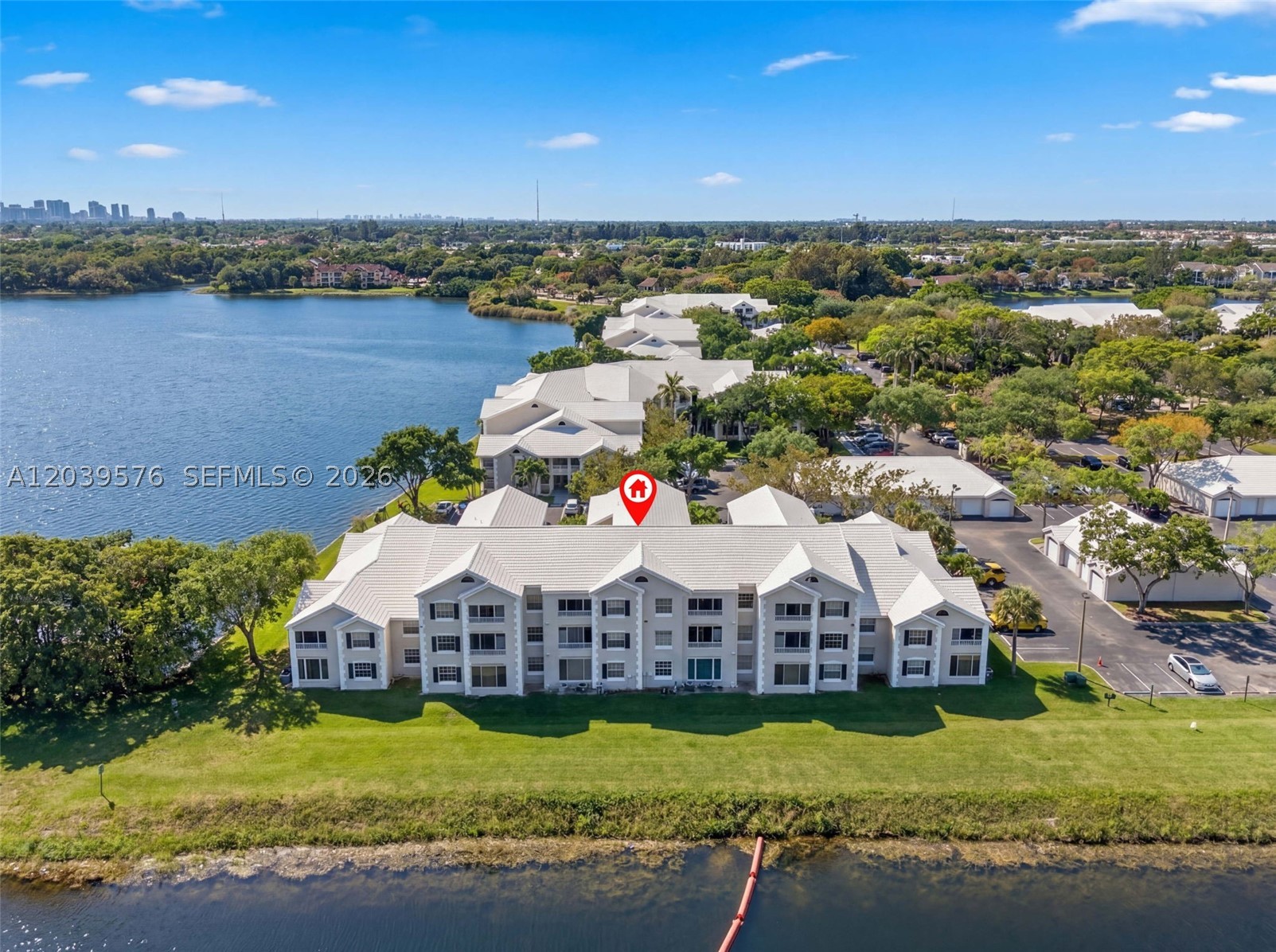 LAKEVIEW CLUB CONDO - Residential