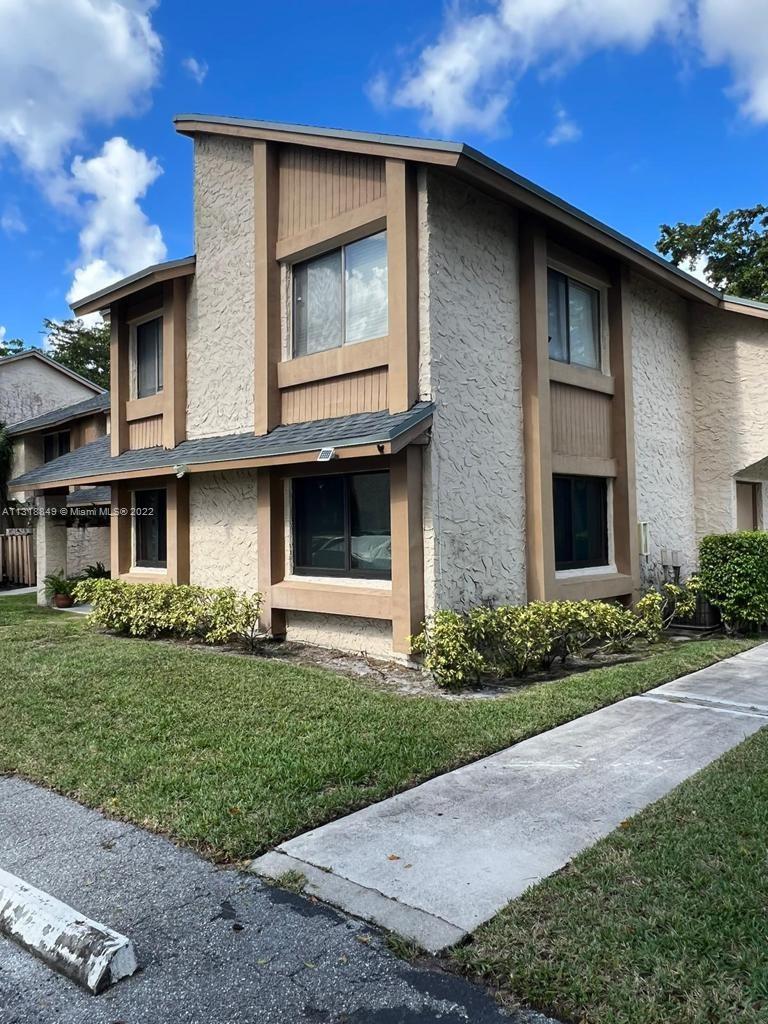 WIMBLEDON AT JACARANDA CO - Residential Lease