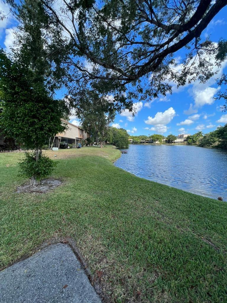 WIMBLEDON AT JACARANDA CO - Residential Lease
