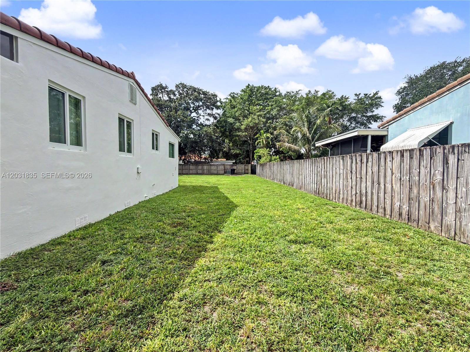CINEMA PARK COUNTRY CLUB - Residential Lease