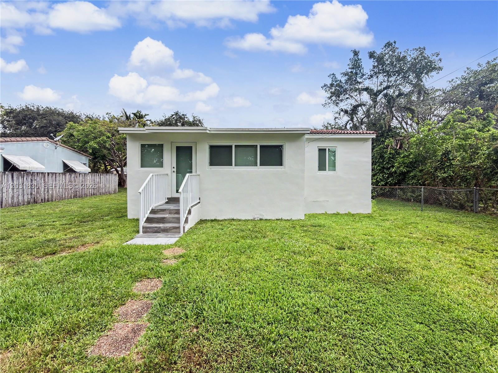 CINEMA PARK COUNTRY CLUB - Residential Lease