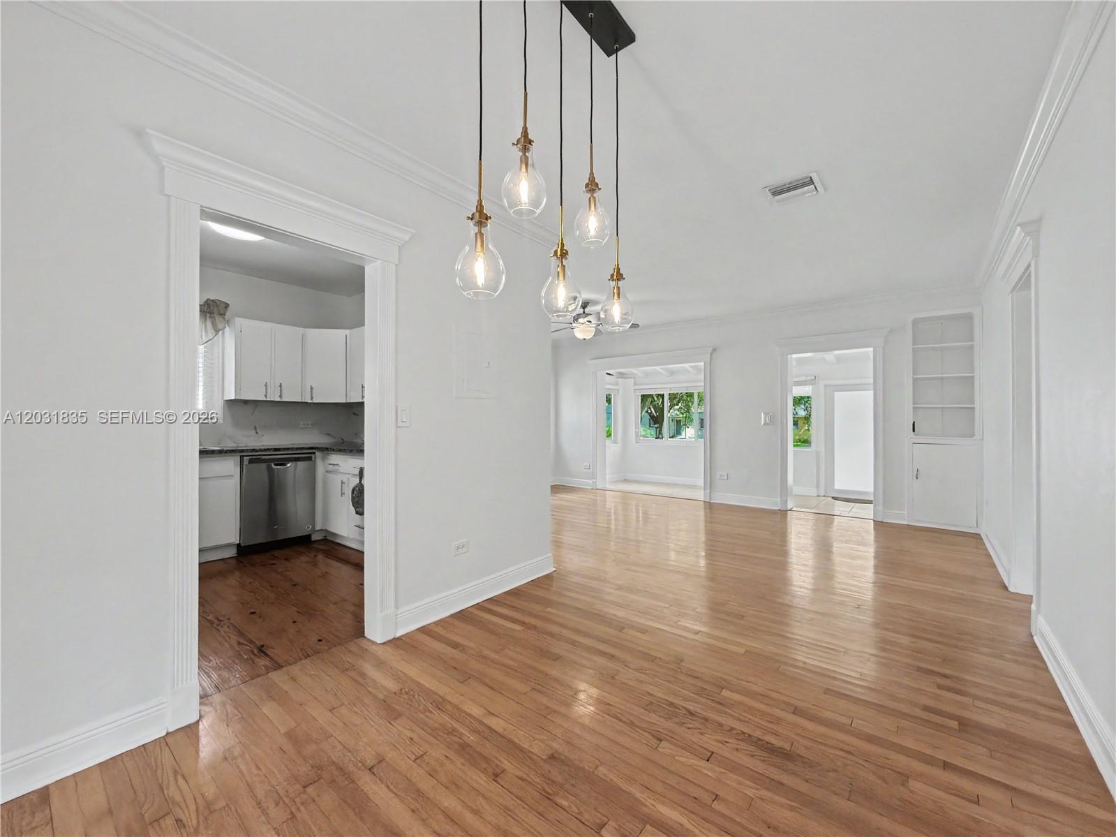 CINEMA PARK COUNTRY CLUB - Residential Lease