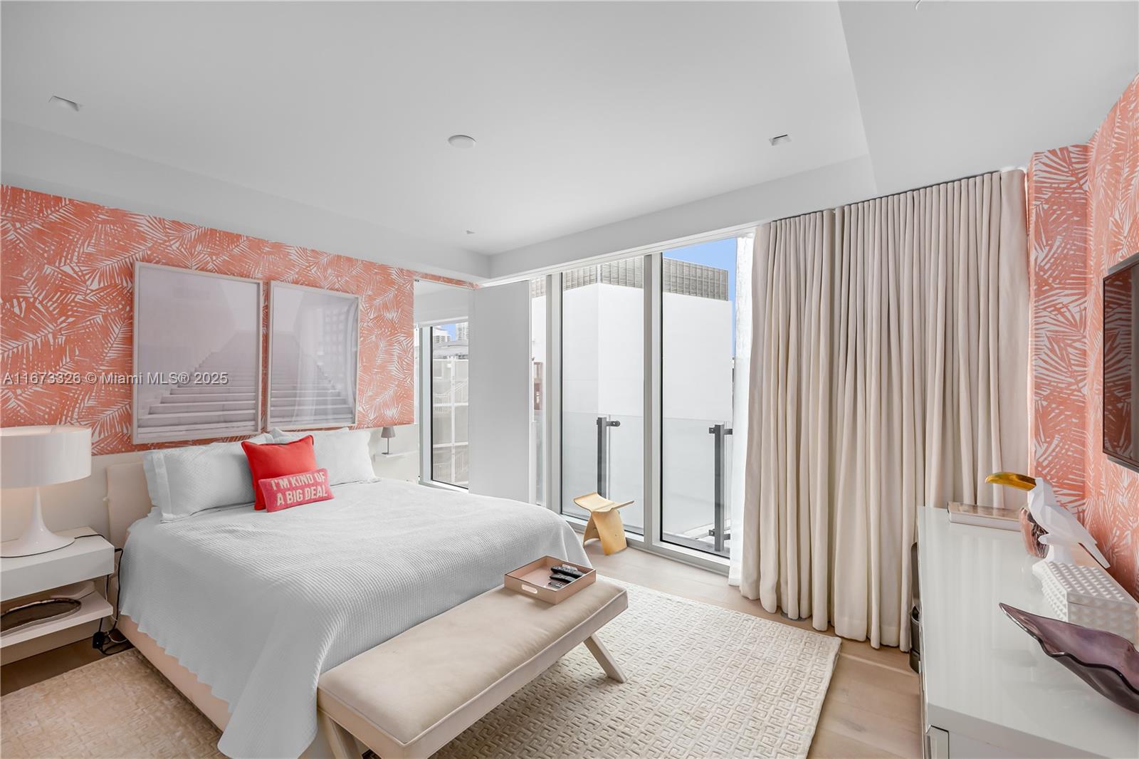 ONE OCEAN CONDO - Residential