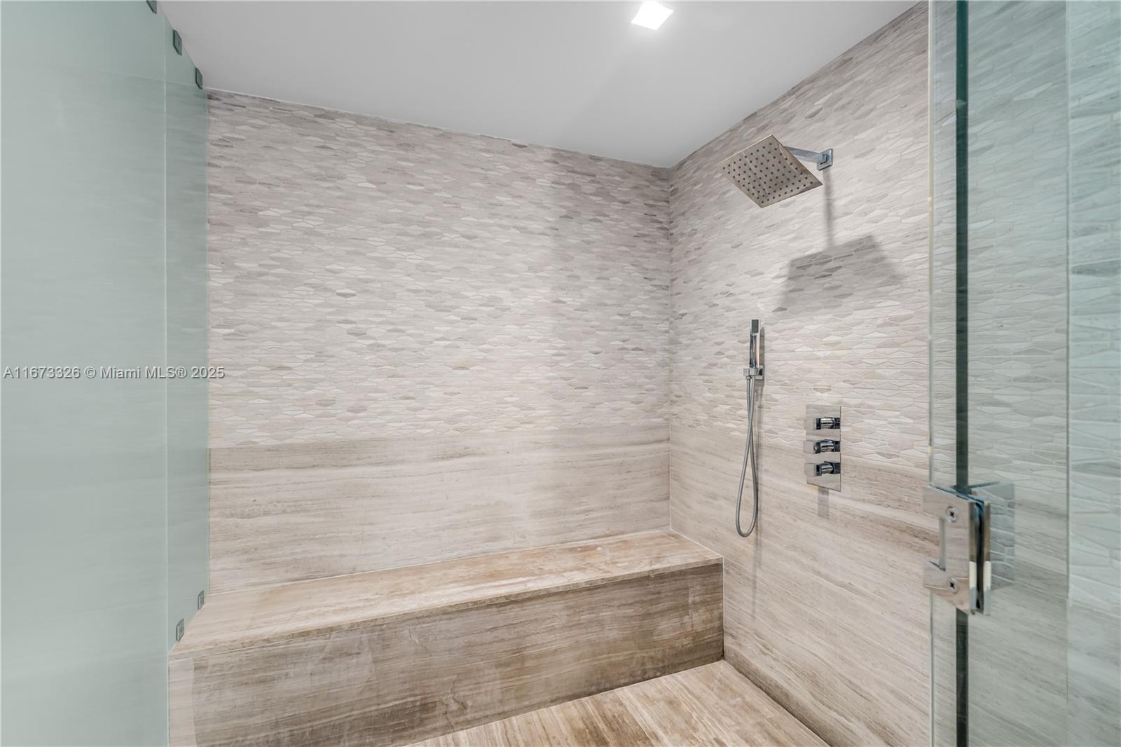 ONE OCEAN CONDO - Residential
