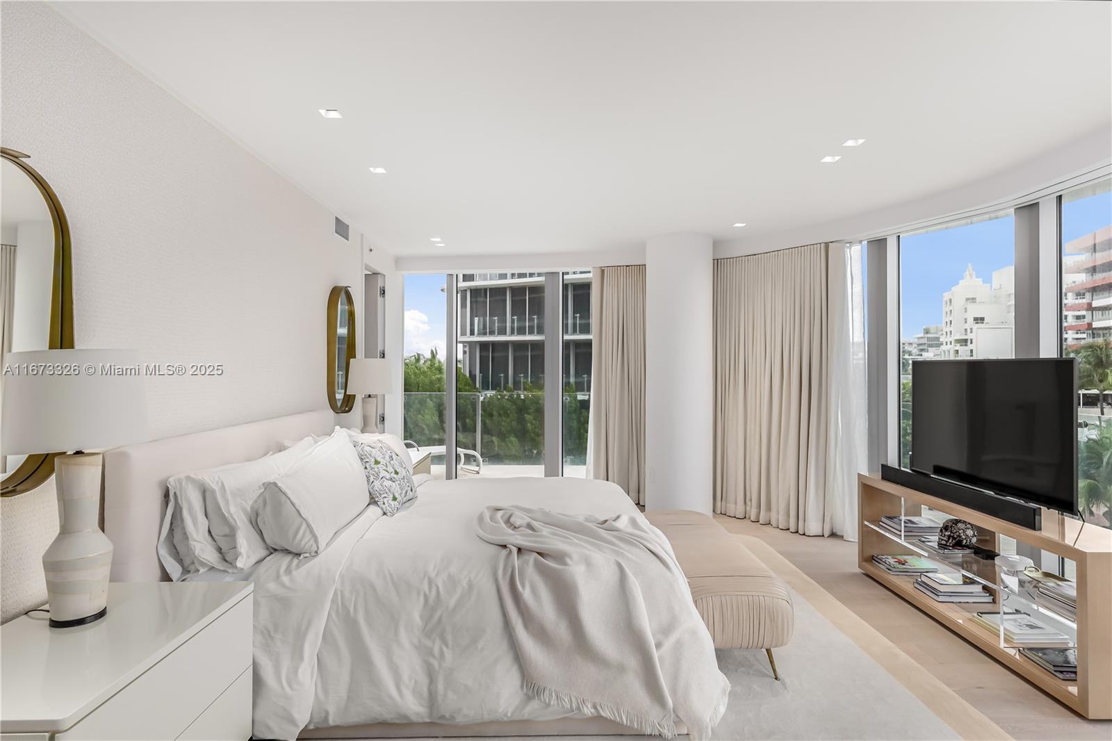 ONE OCEAN CONDO - Residential