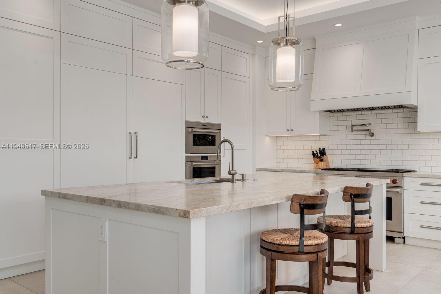 SUNRISE HARBOUR REV PL - Residential