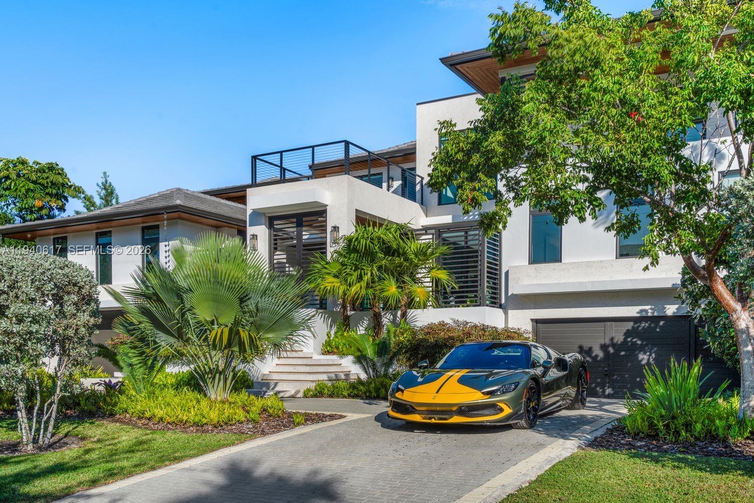 SUNRISE HARBOUR REV PL - Residential