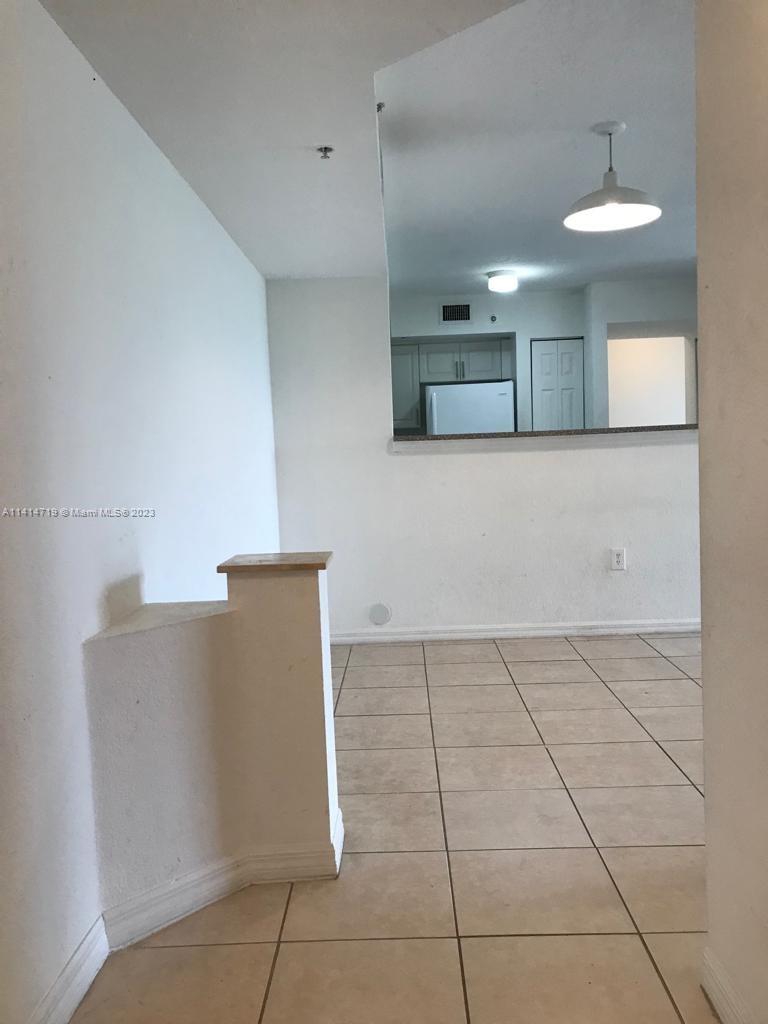 Nadlan Management is happy to present 13770 NE 3rd Ct #305 North Miami, FL 33161. Drive up to this Beautiful Apartment at the Oaks! Quality Living! 3 Bedroom 2 Bath Spacious Apartment Tile flooring throughout the apartment, Kitchen features an open concept with an island opening up to the living room and dining room, the island doubles as the perfect location for family to eat and dine with high bar stools.


Washer & Dryer in the unit, Dishwasher Included, Parking, Tenant pays utilities.