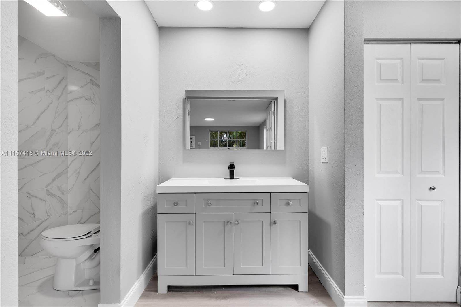 SPRINGTREE LAKES - Residential
