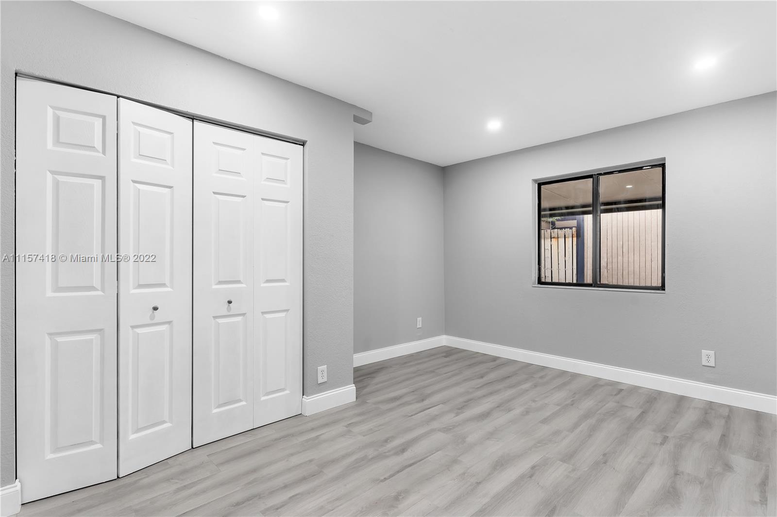 SPRINGTREE LAKES - Residential
