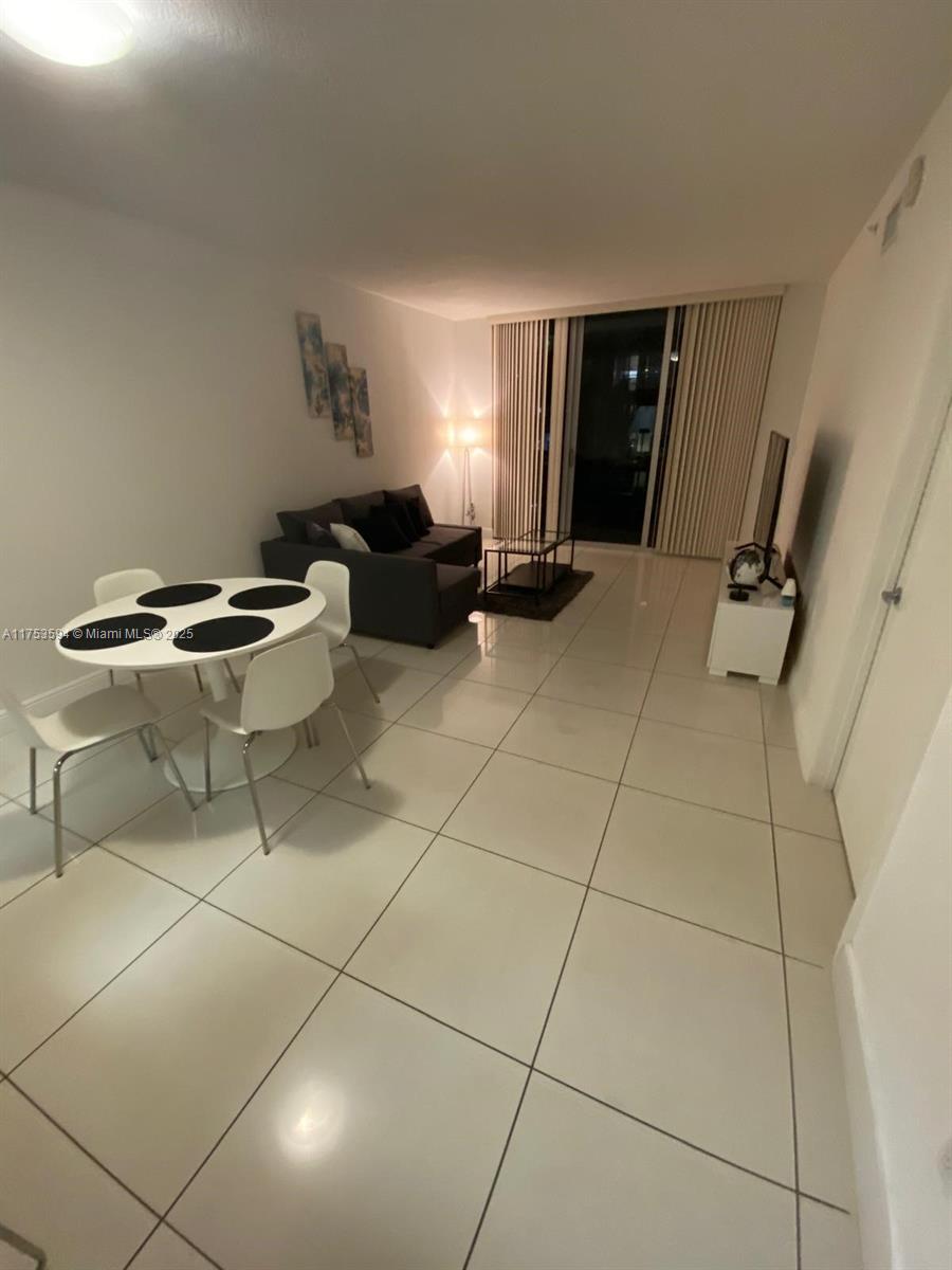 OPERA TOWER CONDO - Residential
