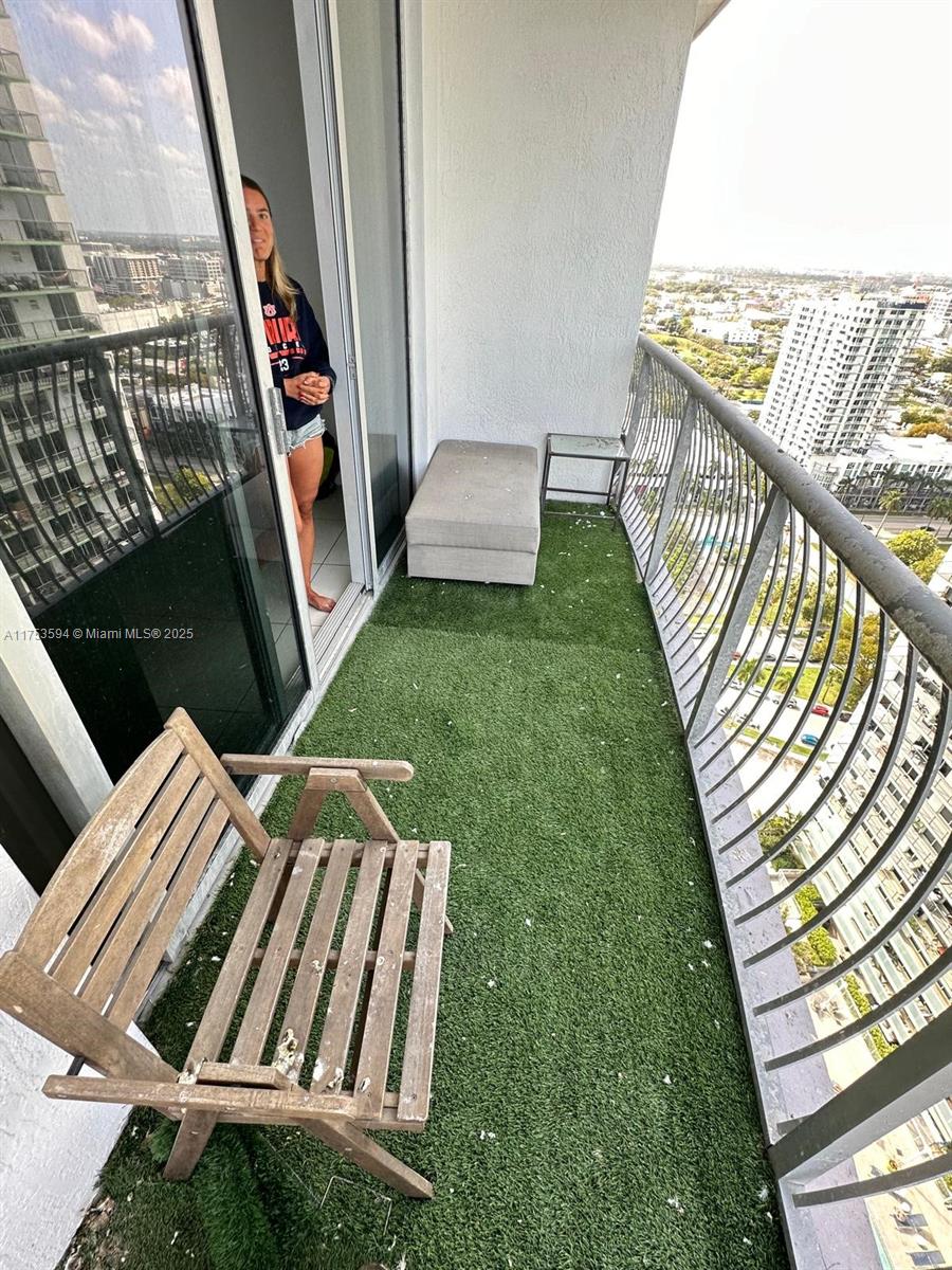 OPERA TOWER CONDO - Residential