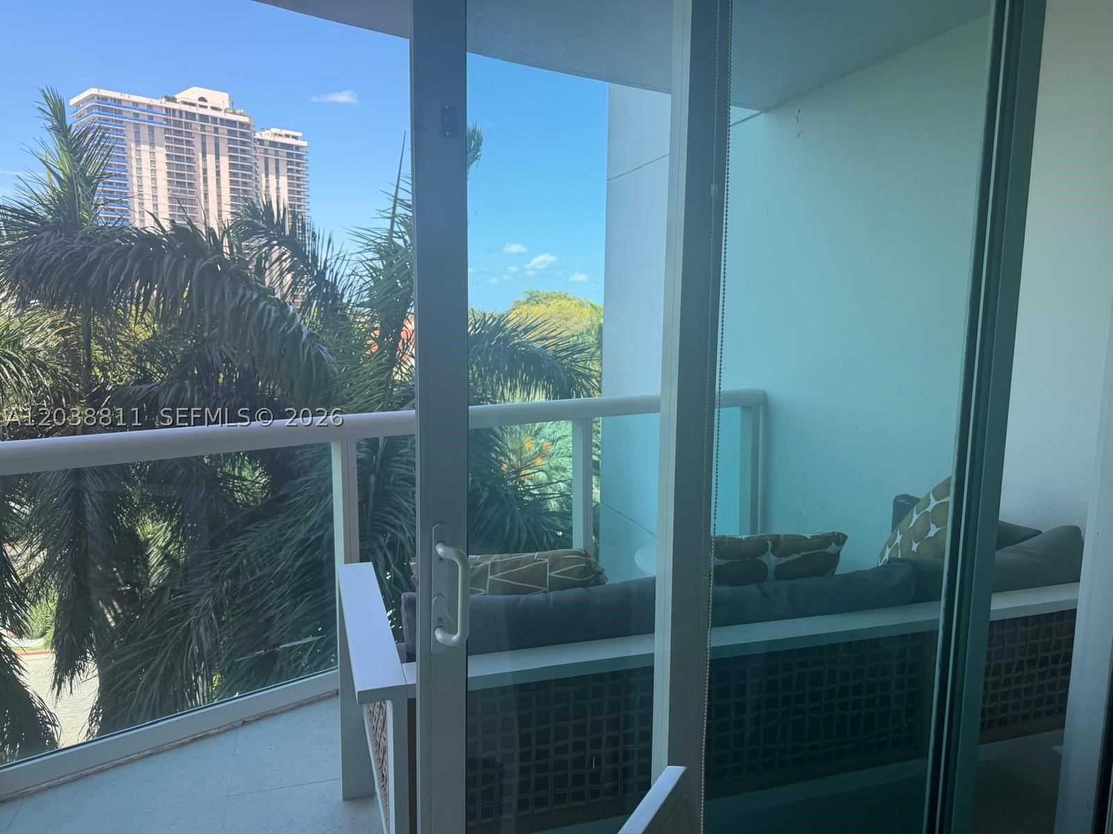 THE PARC AT TURNBERRY ISL - Residential Lease