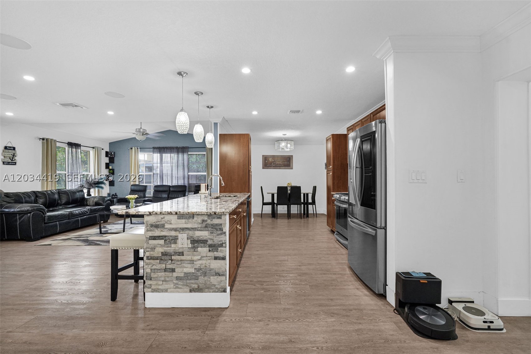 LAUDERDALE LAKES WEST GAT - Residential