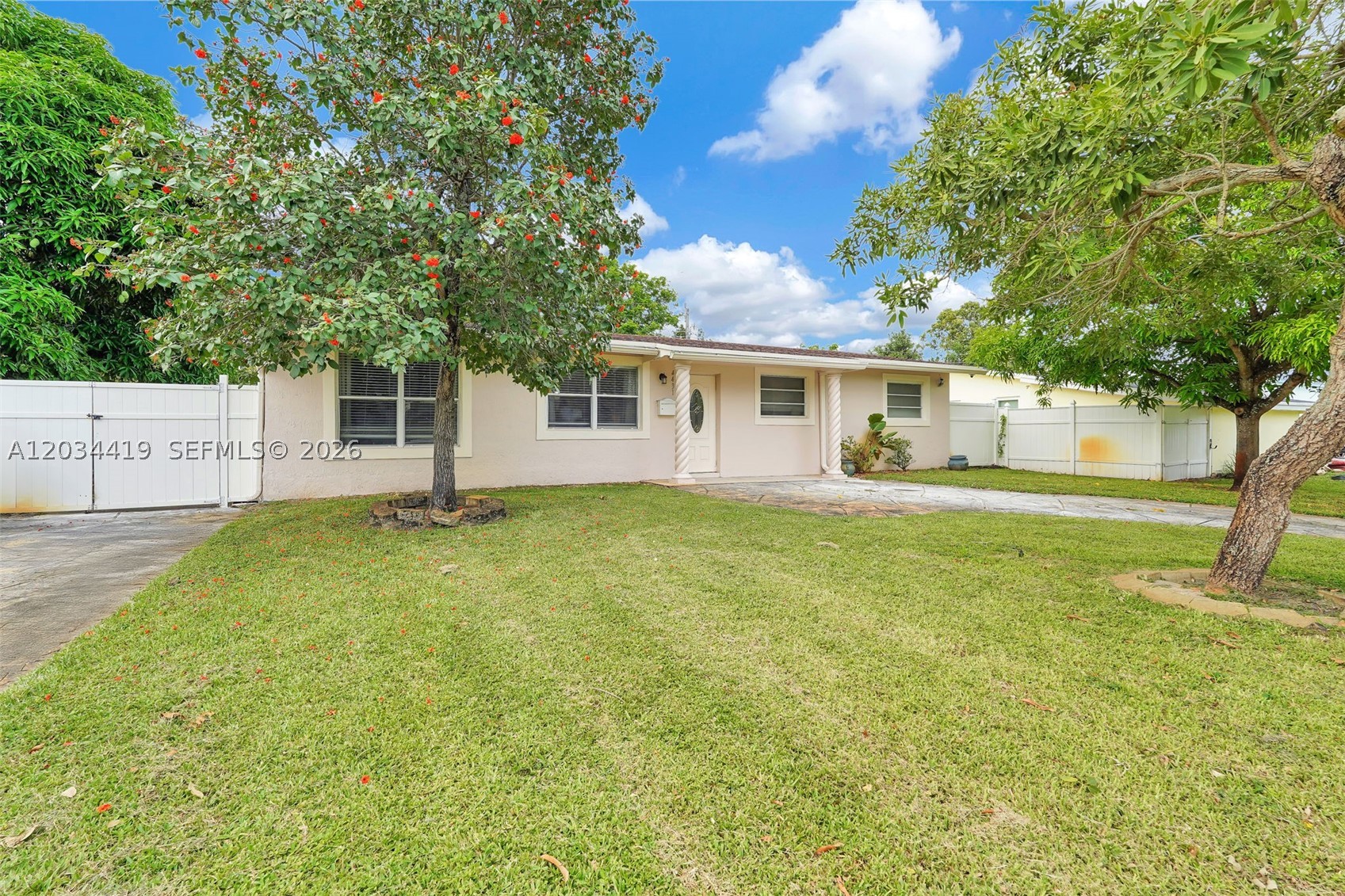 LAUDERDALE LAKES WEST GAT - Residential