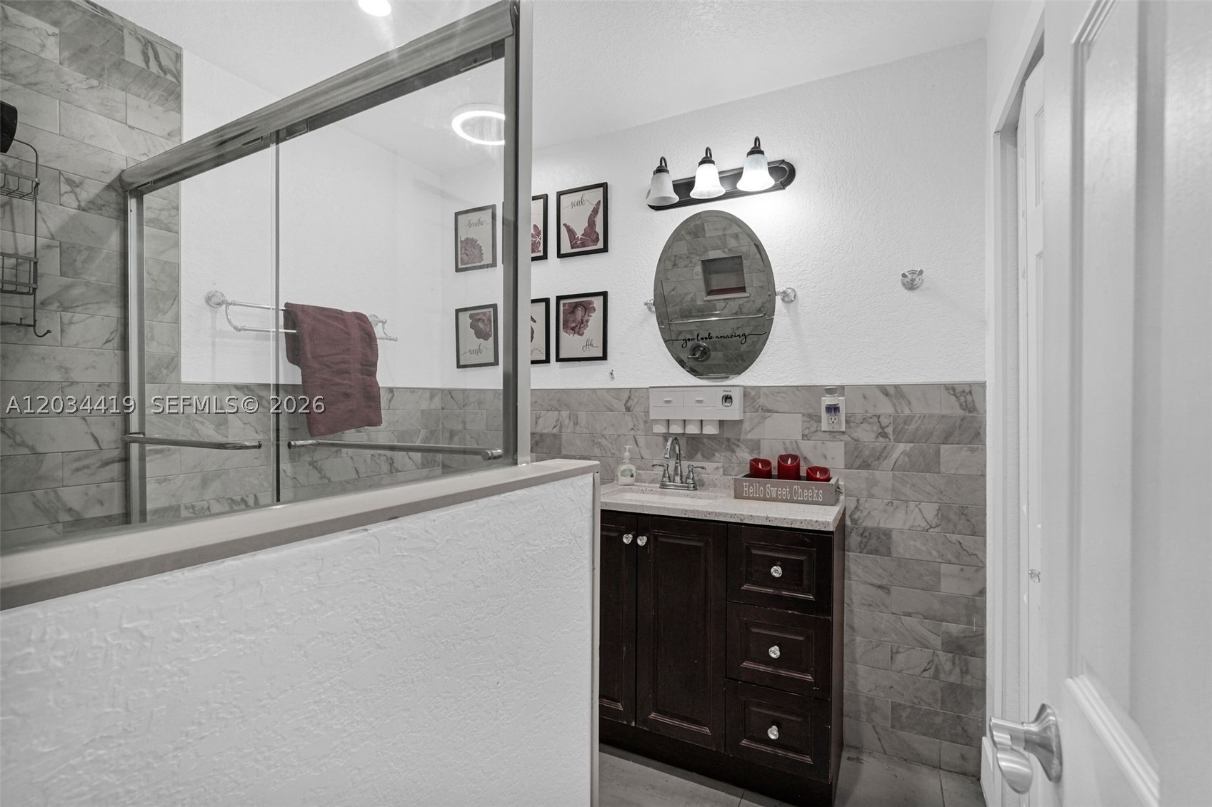 LAUDERDALE LAKES WEST GAT - Residential