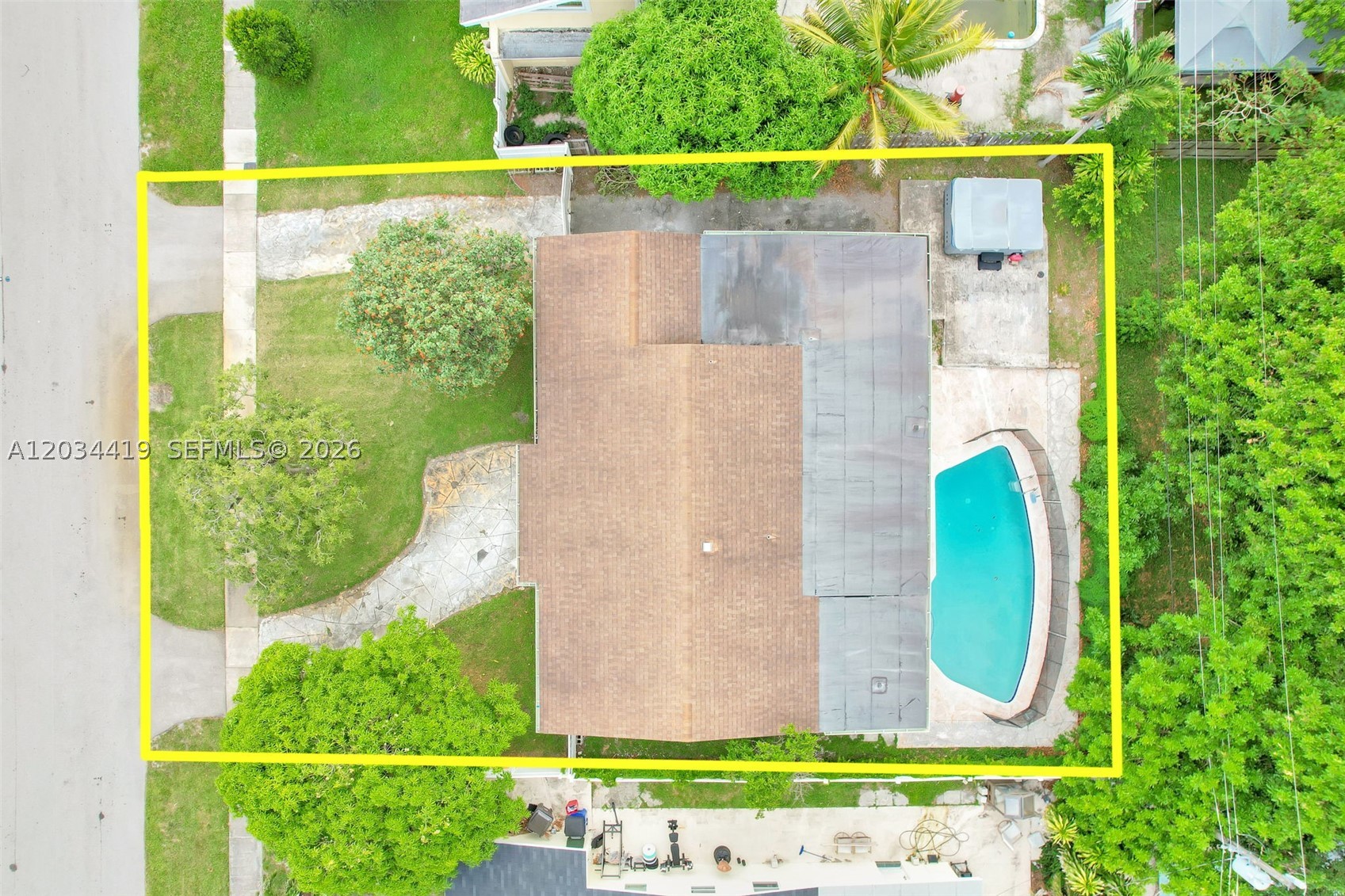 LAUDERDALE LAKES WEST GAT - Residential
