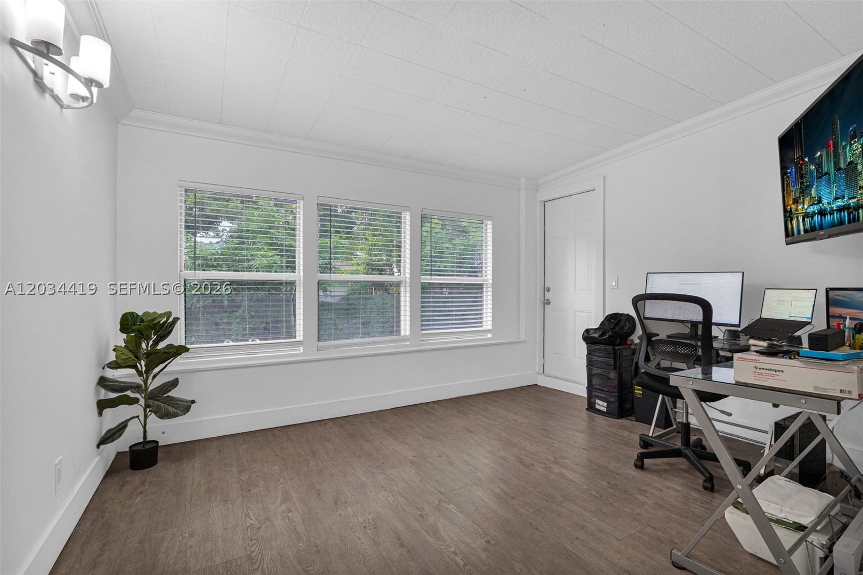 LAUDERDALE LAKES WEST GAT - Residential