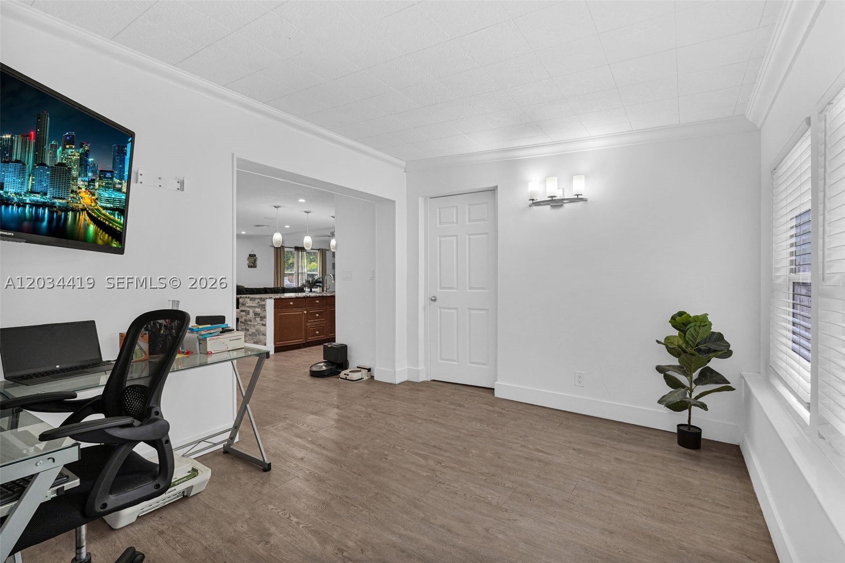 LAUDERDALE LAKES WEST GAT - Residential
