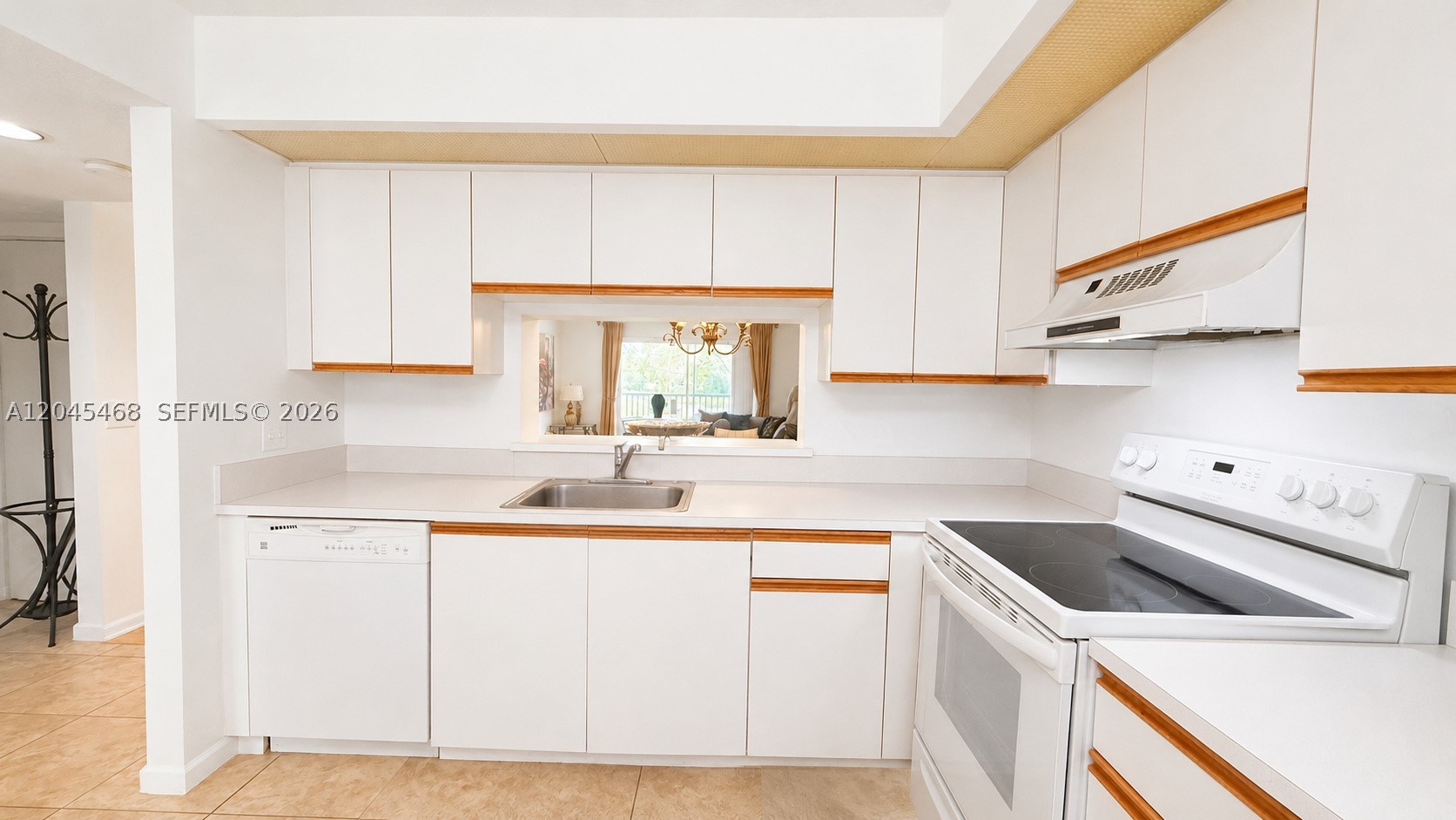 CAMBRIDGE AT CENTURY VILL - Residential
