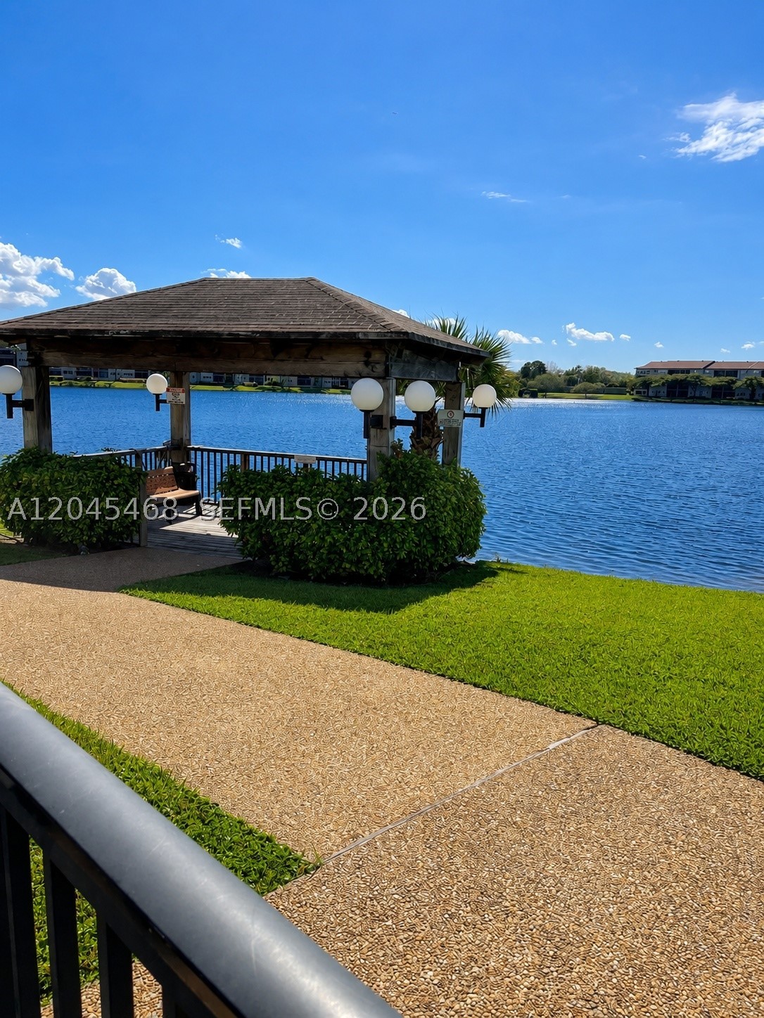 CAMBRIDGE AT CENTURY VILL - Residential