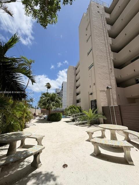 BAYSIDE TERRACE CONDO - Residential Lease