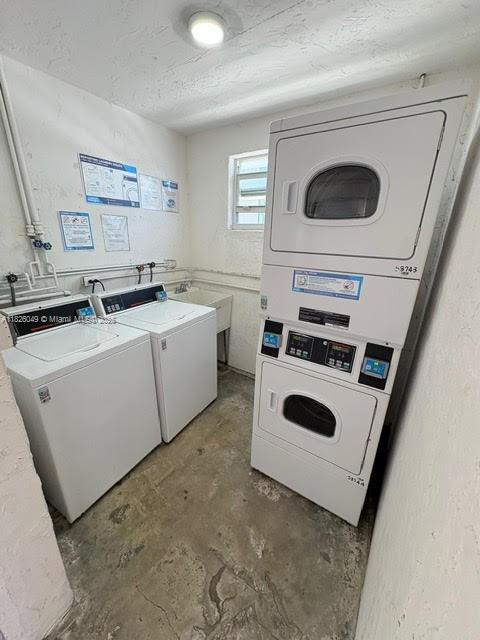 BAYSIDE TERRACE CONDO - Residential Lease