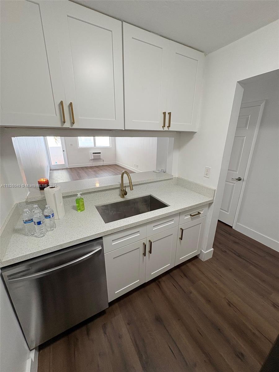 BAYSIDE TERRACE CONDO - Residential Lease