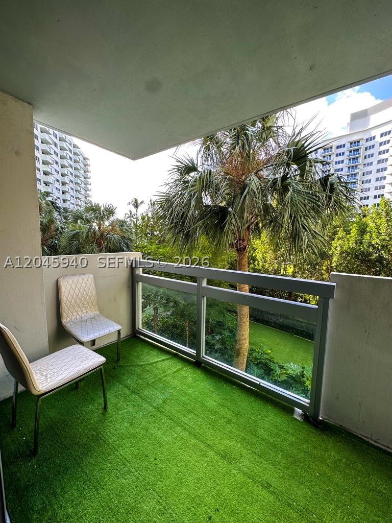 FLAMINGO SOUTH BEACH I CO - Residential