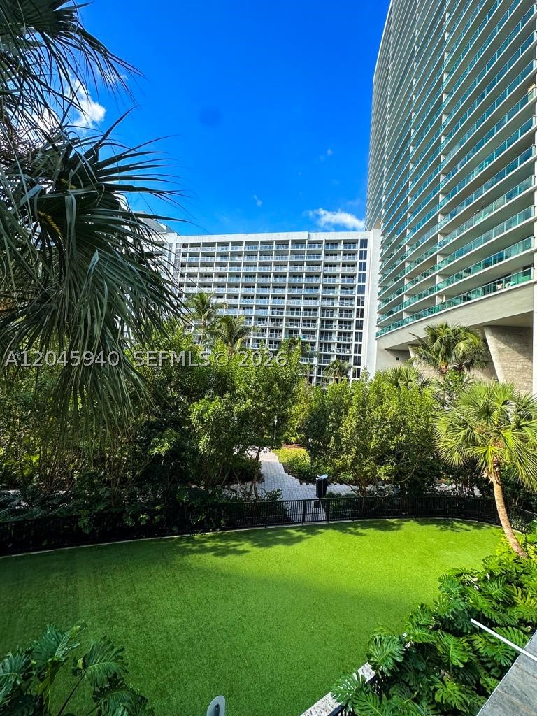 FLAMINGO SOUTH BEACH I CO - Residential