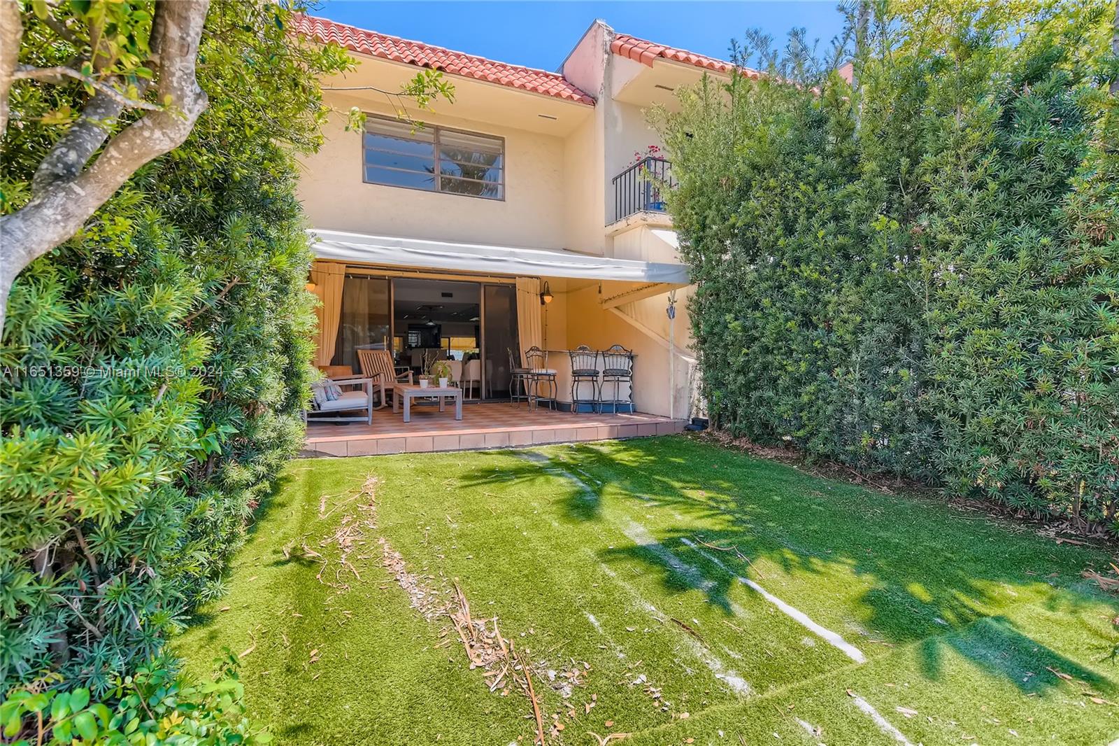 HARBOUR CLUB VILLAS CONDO - Residential Lease