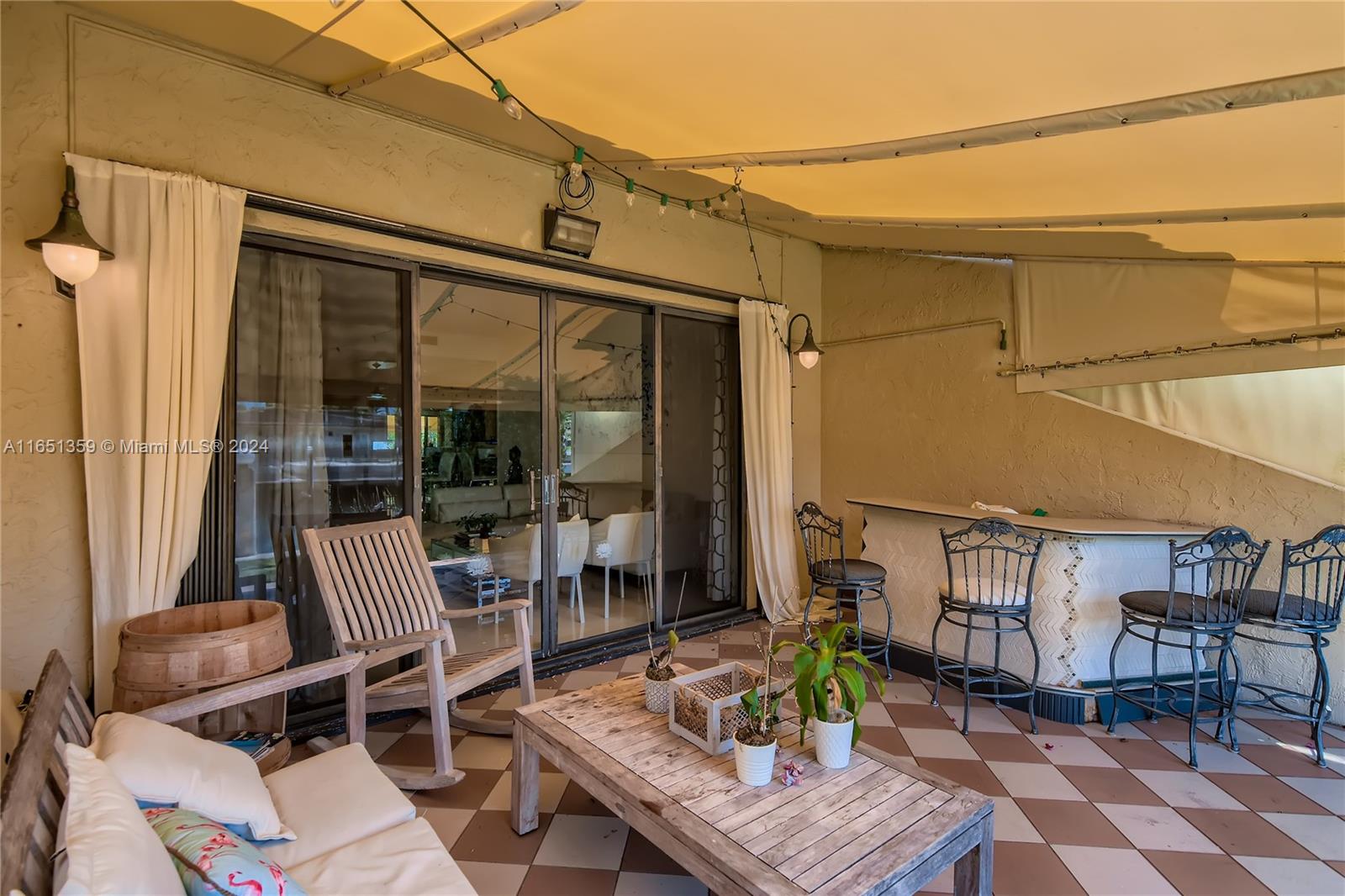 HARBOUR CLUB VILLAS CONDO - Residential Lease