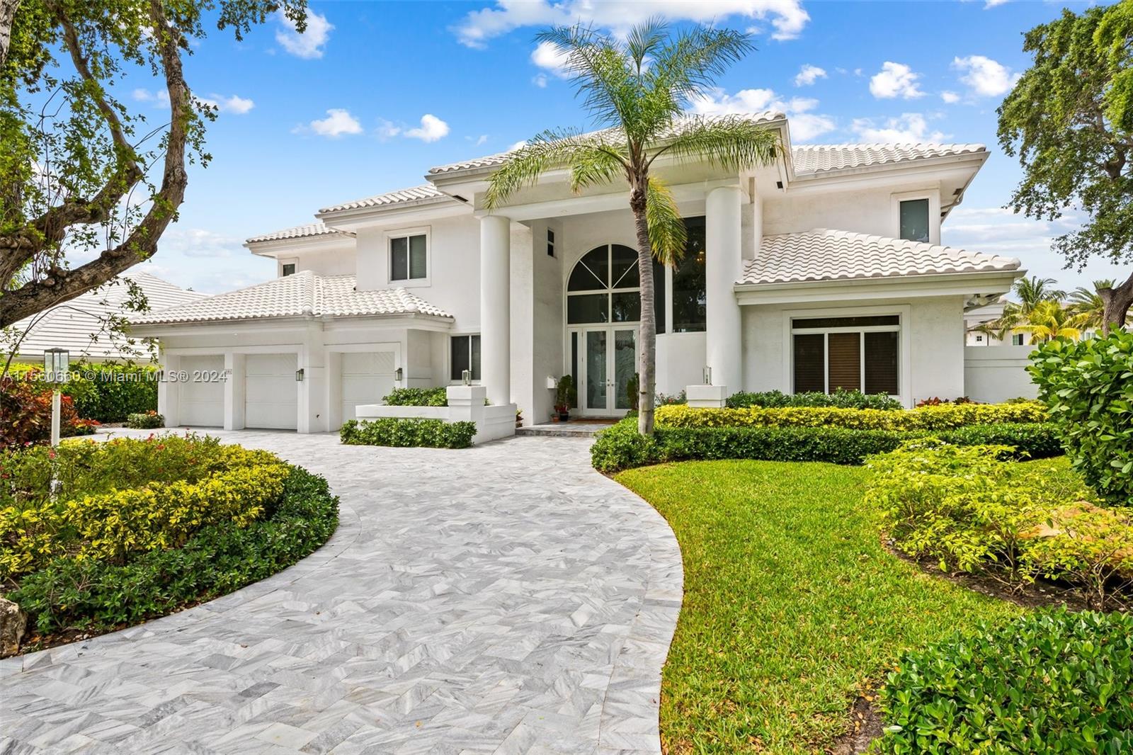 BAY COLONY - Residential