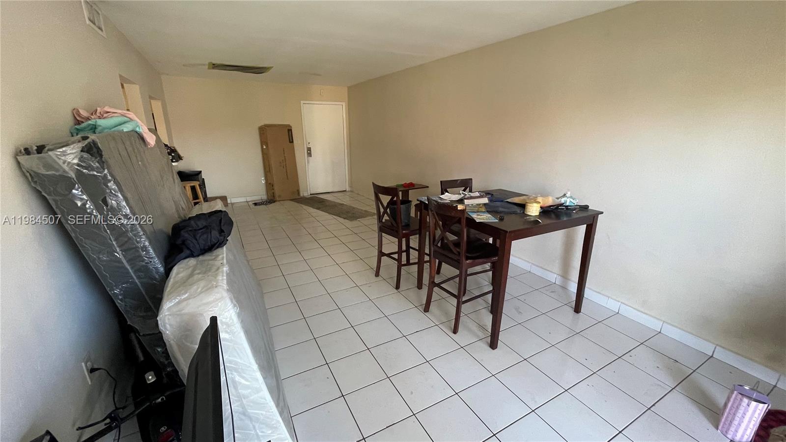 CONDADO REAL CONDO - Residential